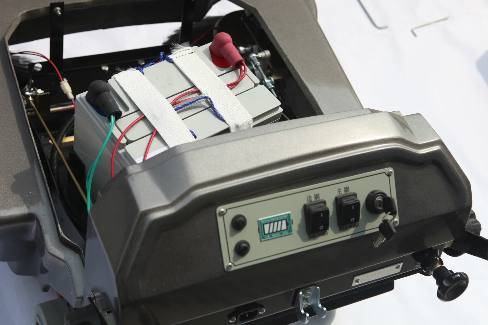 手推式掃地機(jī)MN-P1003