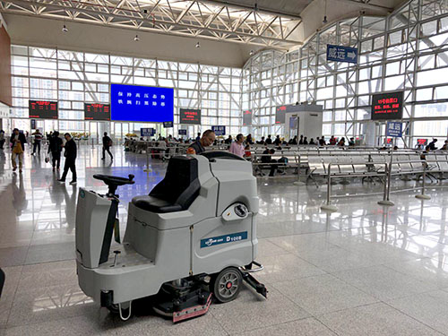 車(chē)站洗地機(jī)