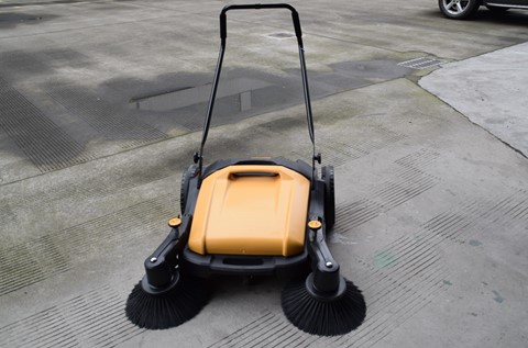 無(wú)動(dòng)力手推掃地機(jī).JPG