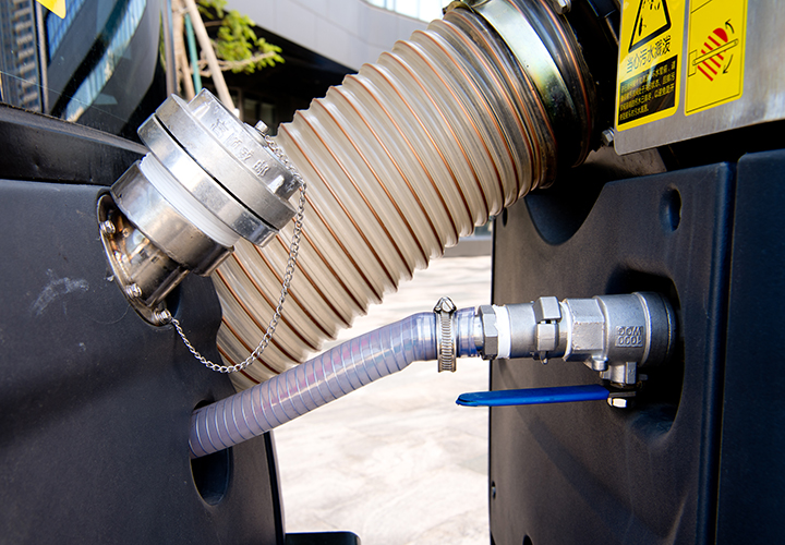 新能源水循環(huán)純吸掃路車(chē)EW4DS14505