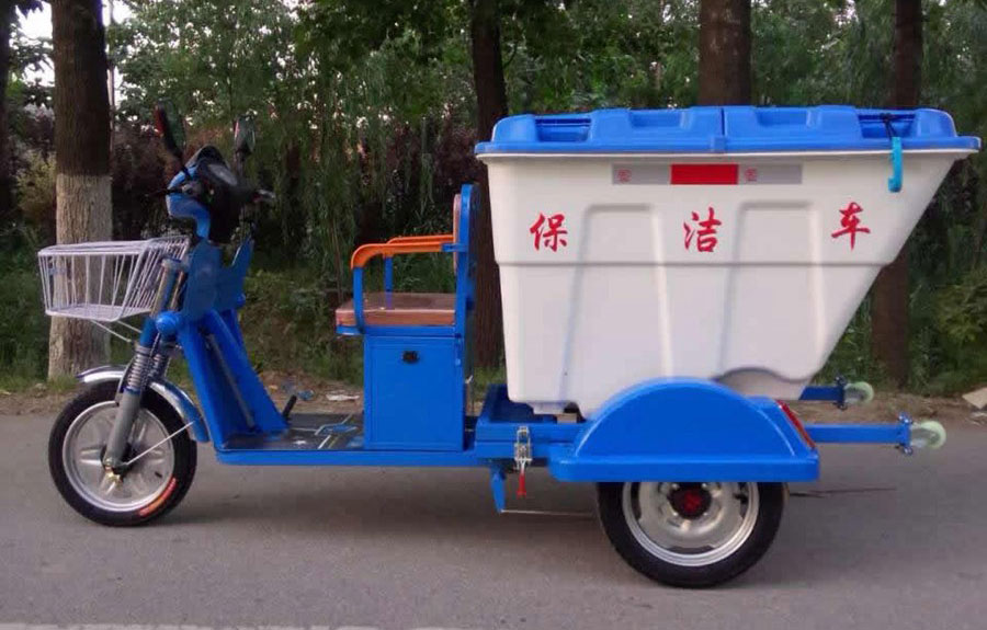 電動(dòng)三輪保潔車(chē)DG3500B500L塑料桶1