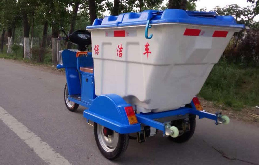 電動(dòng)三輪保潔車(chē)DG3500B500L塑料桶2